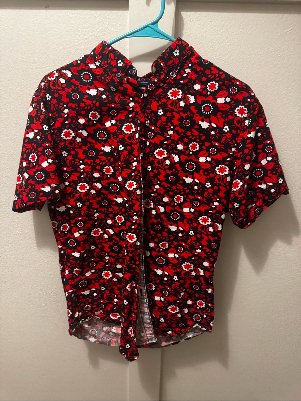 Denim & Flower Red and Black Floral Short-Sleeve Button-Down Shirt